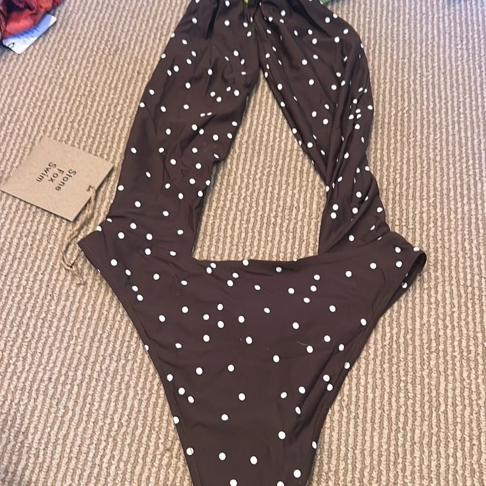 NWT FP x STONE FOX SWIM azalea one piece in terra dot size XS